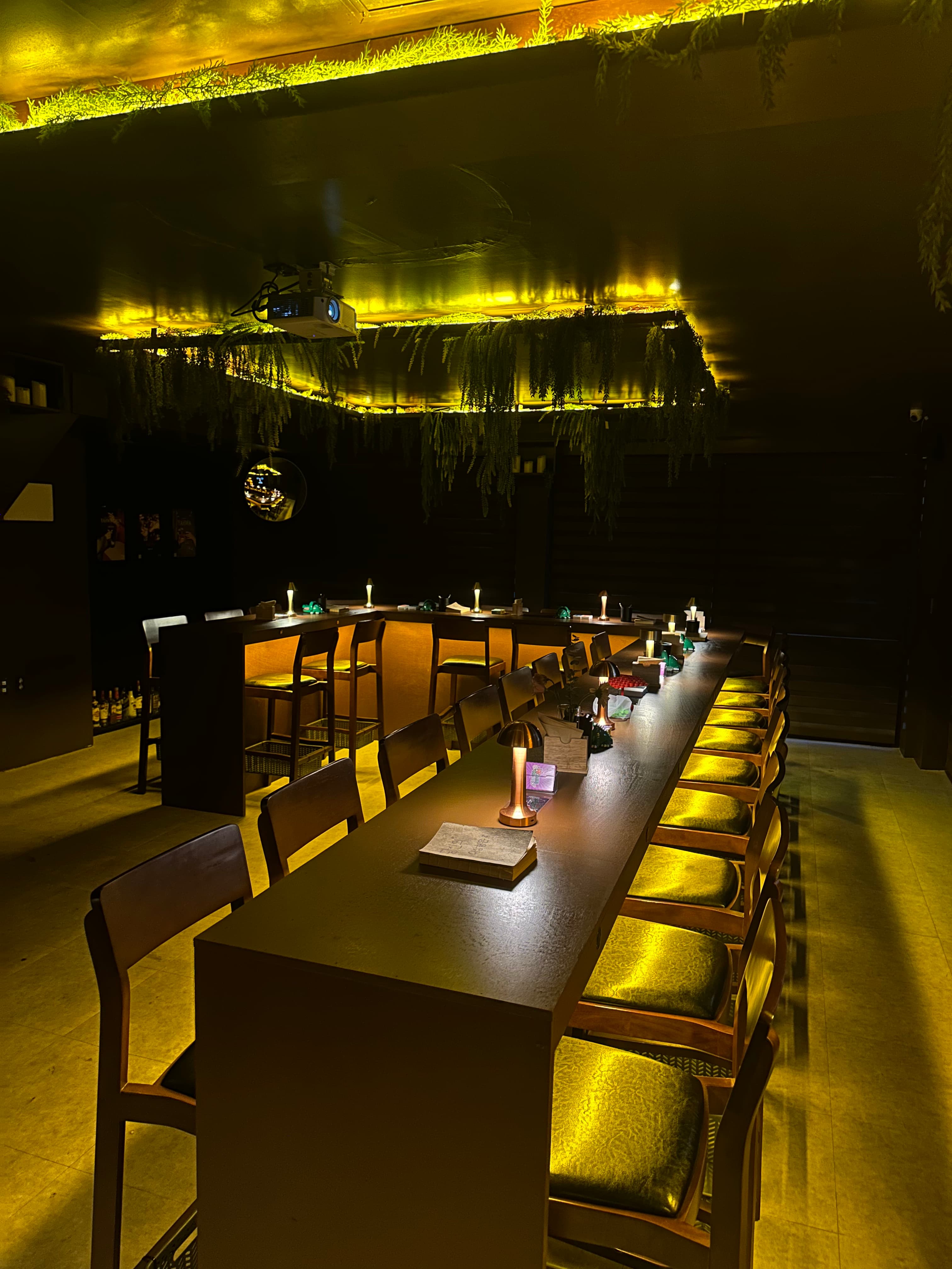 서울 관악구 봉천로 바(BAR) 추천: 야화 혼술바 서울대입구역점에서 즐기는 깊은 위로와 감성 한 잔